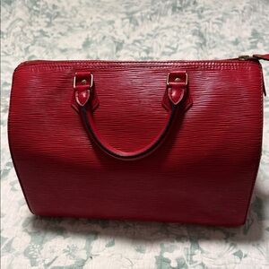 Authentic Epi Leather Speedy Louis Vuitton Red Textured Satchel